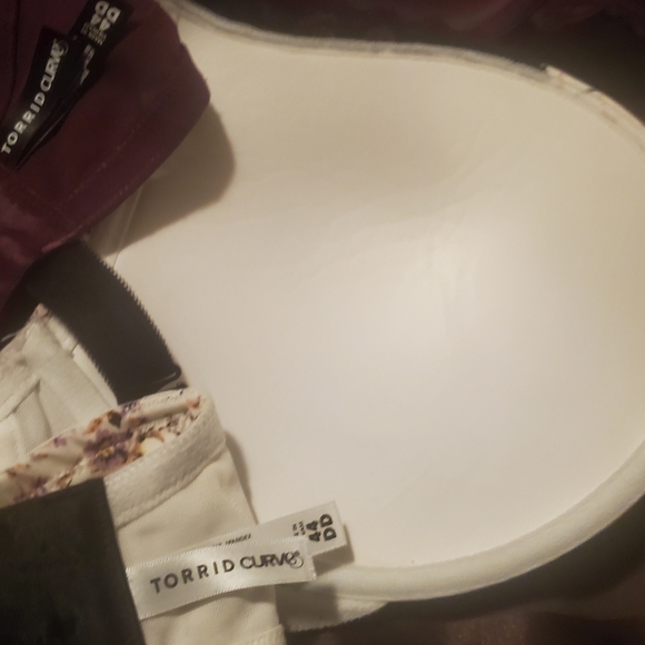 (2) TORRID BRAS - Picture 3 of 4